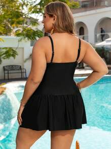 SHEIN Swim Curve Conjunto de traje de baño de 2 piezas para mujer de talla grande, con escote en V, calado circular arrugado y unicolor casual
