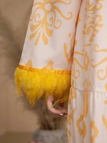 SHEIN Teen Girl's Casual Modest V-Neck Woven Feathered Trim Printed Dress, Suitable For Spring/Autumn - Yellow - View 3