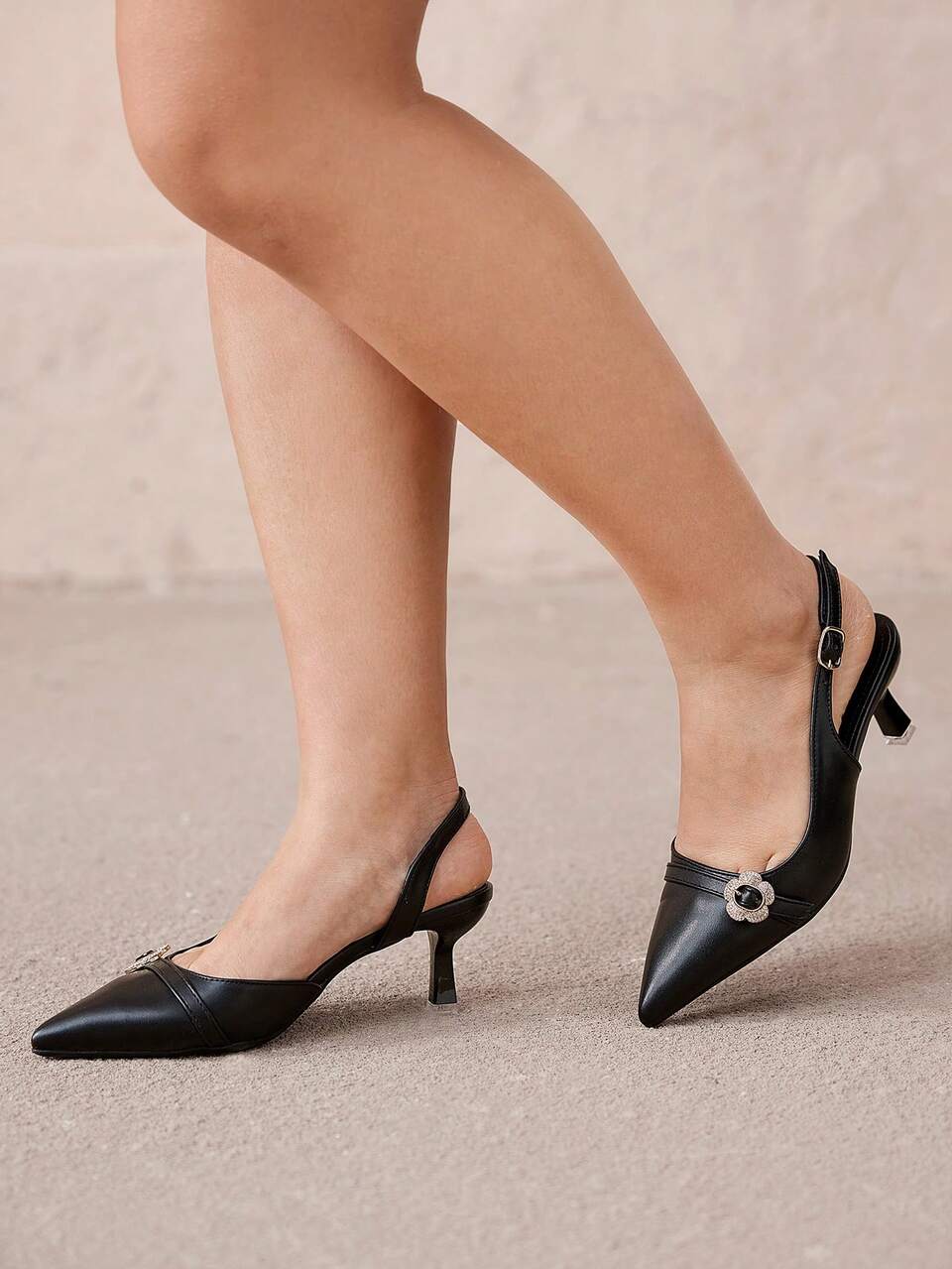 CUCCOO CURVES Plus Size Wide Fit Pointed Toe Slip-On High Heel Loafers Valentine's Day