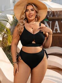 طقم بكيني نسائي قياسات كبيرة بخصر عال ذو رسن وجزء علوي مفرغ، أحادي اللون، مناسب للشاطئ والإجازات الصيفية - روز أحمر - مشاهدة 4