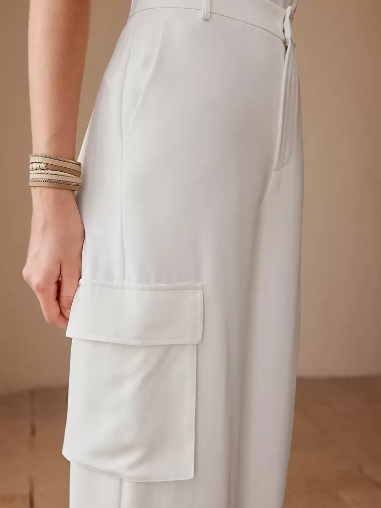 PATCHED POCKET STRAIGHT LEG PANTS