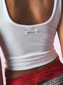SUMWON WOMEN Sleeveless Tank Top With Statement Typography Print Summer Casual Street Style Crop Top