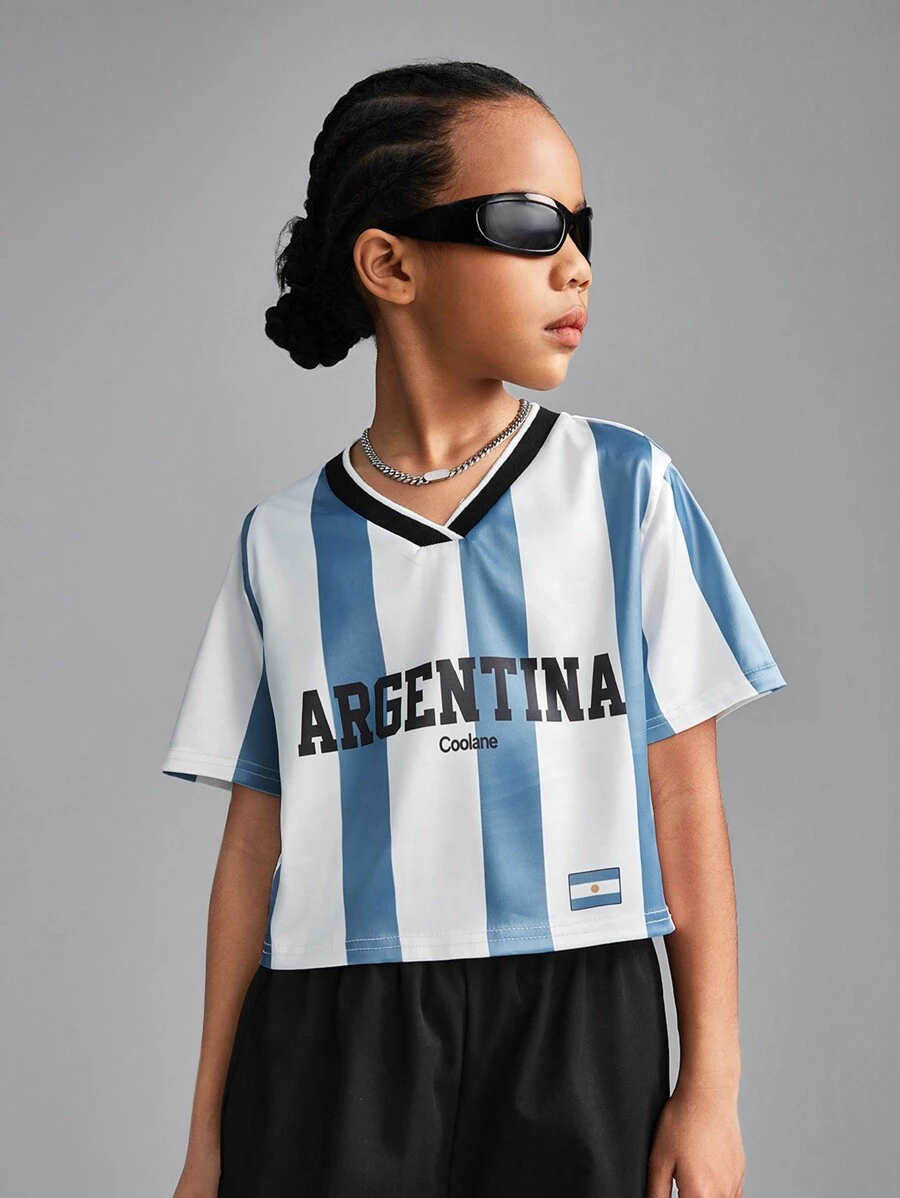 SHEIN Camiseta informal de manga corta con cuello en V, estampado de letras y rayas, para niñas preadolescentes en primavera/verano