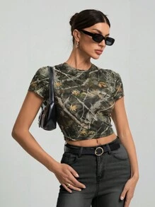 SHEIN Tall 军绿色枯枝迷彩落叶复古街头风印花休闲紧身潮牌短袖上衣T恤