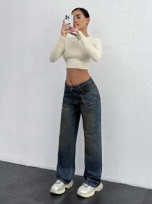 EURMUSE WOMEN STRAIGHT LOW WAIST JEANS DHAIN DETAIL - Medium Wash - View 3