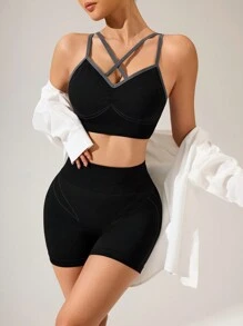 Easithlete Conjunto de top corto y shorts de mujer con estampado de unicolor y parches, diseño minimalista, de licra sin costuras para uso deportivo - Negro - Ver 5
