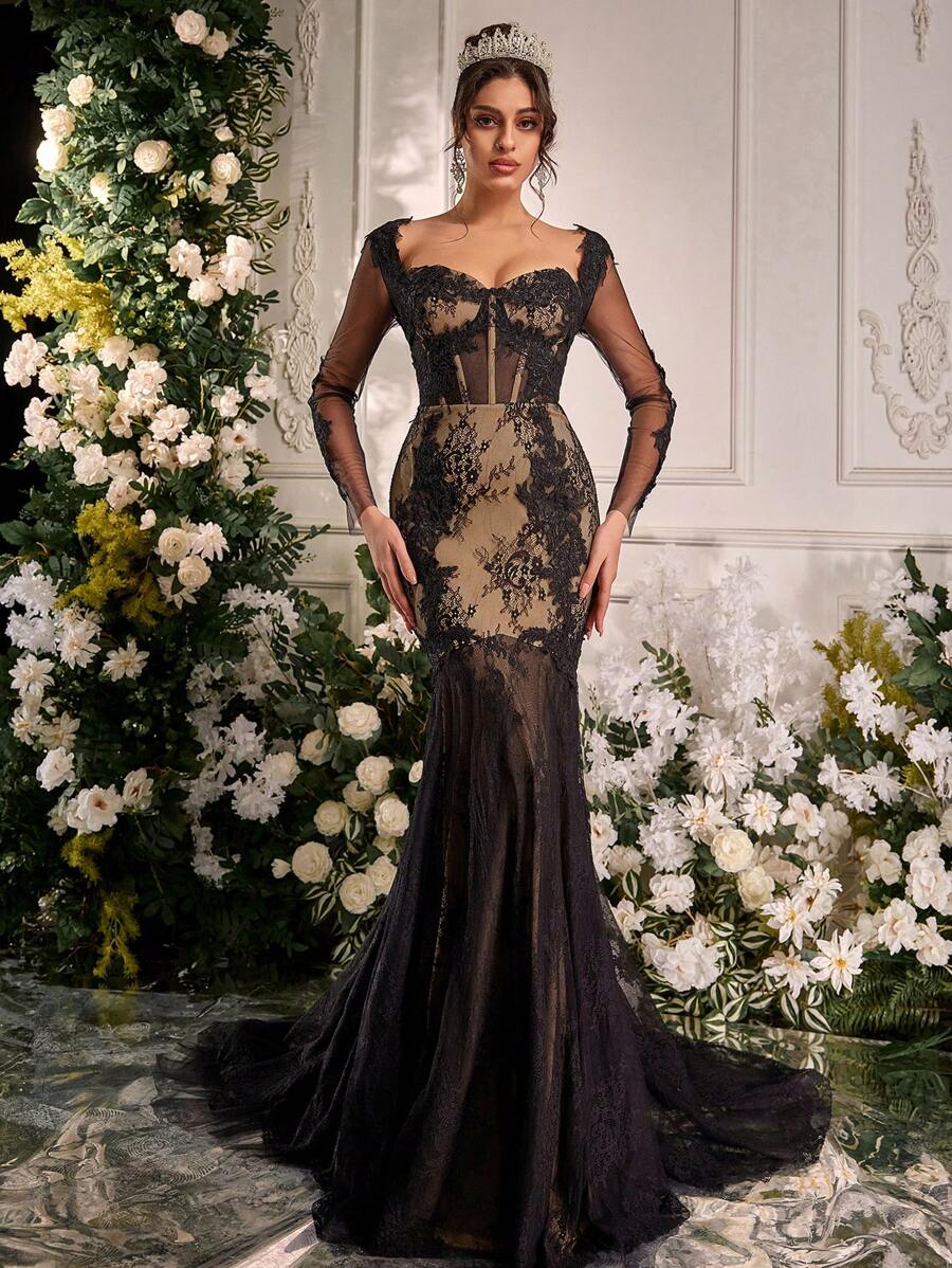 Glamrae Elegant Luxurious Sexy V-Neck Backless Lace Sheer French Retro Lace Sheer Cupped Fishbone Trim Mesh Fishtail Wedding Dress With Train - Black - View 1