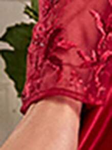 Glamrae Elegant Luxurious Romantic V-Neck Long Sleeve French Lace And Chiffon With Ruffle And Backless Design, Glossy Satin Extra-Large A-Line Hem Wedding Dress, Suitable For Weddings, Parties, Vacation, Graduation, Bridal - Red - View 6