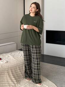 Dazy Petite Plus Bộ đồ ngủ in chữ trơn cỡ lớn kèm quần ngủ kẻ caro, màu xanh lá cây, phù hợp cho mọi mùa, trang phục - màu xanh lá - Xem 8