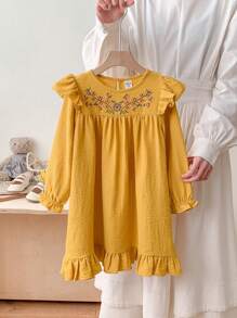 SHEIN 年轻女孩纯色刺绣荷叶边领修身连衣裙