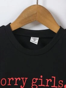 SHEIN Streecool Kids 1件男童情人节印花圆领短袖T恤。面料健康柔软舒适，款式简约时尚，简约时尚的英文字母图案设计，适合日常休闲穿着，适合4-7岁儿童的情人节礼物 - 黑色 - 查看 5