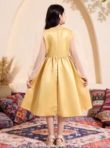 Vestido elegante de manga larga con estampado floral y malla para niñas preadolescentes