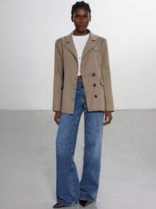 Aveloria Modichic 极简主义设计优雅办公/休闲垫肩，不对称下摆，前口袋，经典英式格子女士西装外套（棕色） - 彩色 - 查看 4