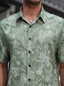 Manfinity RSRT 男士前开襟短袖印花休闲度假衬衫，送给丈夫和男友的夏季热带风情礼物 - 綠色 - 查看 3