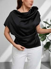 SHEIN Privé 大码女士优雅浪漫简约蝴蝶领露肩短袖衬衫，适合通勤和约会，春夏季 - 黑色 - 查看 1