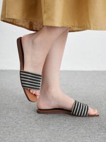 CUCCOO BIZCHIC Women's Rhinestone Design Casual Flat Sandals Spring Shoes Spring Break Easter - Black - View 4