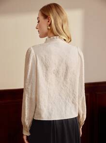 Vintamour Vintage elegante Damenblusen mit Rosengemusterte Jacquardstoff Rüschen, Schleifen-Knoten und Langarm für den Büroalltag, Valentinstag, Langarmshirts für Frauen, Valentinstag-Kleidung, Valentinstag, Geburtstagsoutfit für Frauen, weißes Top, Business-Lässig-Ausgehen-Oberteile für Frauen, Hochzeitsgast-Kleider für Frauen, Weißes Hemd, Kirchenkleidung für Frauen, Bürobekleidung für Frauen, Niedliche Langarmtops, Sommerkleidung für Frauen, Langarmhemden, Knopfleiste Hemden für Frauen, Frühjahrskleidung, Arbeitskleidung für Frauen