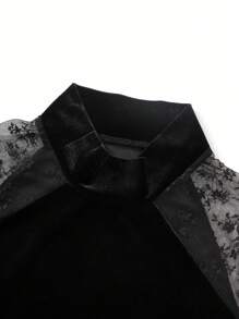 Women Solid Floral Lace Patchwork Fitted T-Shirt - Black - View 6