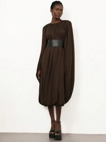 Aveloria Modichic 优雅奢华重磅缀饰 PU 收腰圆领褶皱喇叭长款女式长斗篷连衣裙 - 紫色 - 查看 5