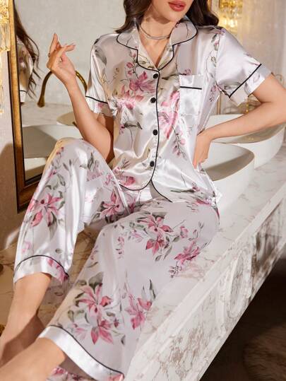 LuxeNights Bloemen Print Faux Zijden Notch Collar Short Sleeve Top Pants Pajama Set
