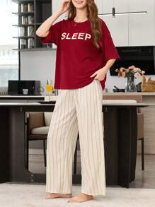 Bộ đồ ngủ 2 món in chữ tay ngắn rộng rãi thoải mái cho nữ và quần ống rộng kẻ sọc - Màu Đỏ Sâu - Xem 5