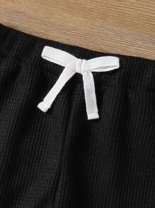 男婴休闲套装三件套，包括长袖撞色领字母印花连体衣、撞色裤子和帽子，适合春秋季穿着。 - 黃色 - 查看 8