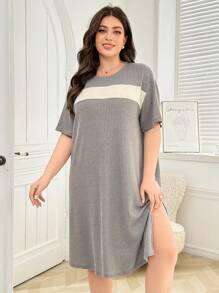 Color Block Casual Round Neck Side Slit Short Sleeve Plus Size T-Shirt Nightgown - Light Grey - View 3