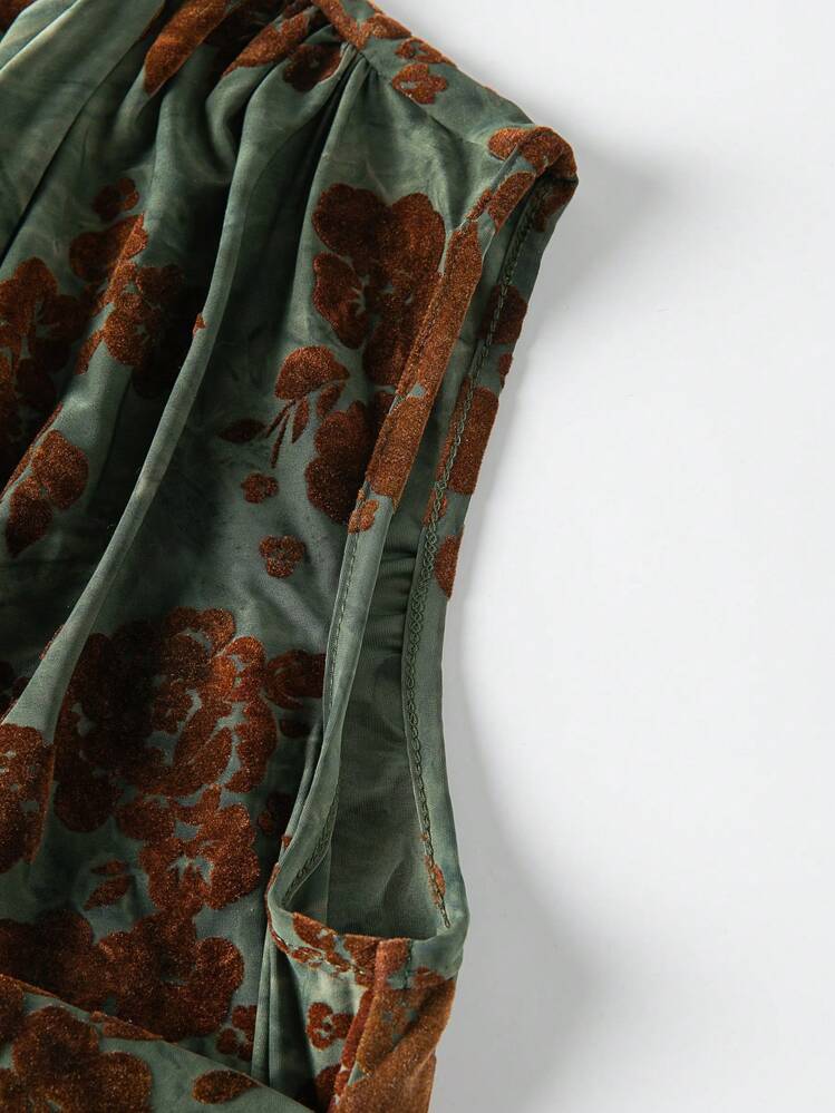 SHEIN Clasi Regata Casual Feminina de Decote em V com Estampa Floral Sem Mangas - Verde Escuro - Visão 5