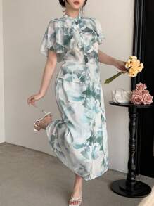 DAZY 女士 2 件套花卉印花荷叶边袖衬衫，配 A 字裙和腰带