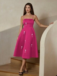 SHEIN Unity Vestito lungo elegante e romantico da occasioni formali come Feste di Compleanno, Vacanze e Feste, con decorazioni in paillettes, vita con catena, linea ad A e balze, adatto per San Valentino e Primavera - Rosa - View 6