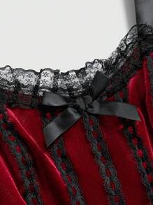 ROMWE Gothic Retro Palace Style Contrast Color Lace Trim Cross Pendant Women Velvet Spaghetti Strap Dress - Black - View 3