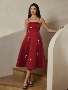SHEIN Unity 酒紅色夏季優雅法式亮片鏈條腰飾A字喇叭長版細肩帶洋裝，老錢風度假派對生日正式場合穿搭 - 紅色 - 查看 6
