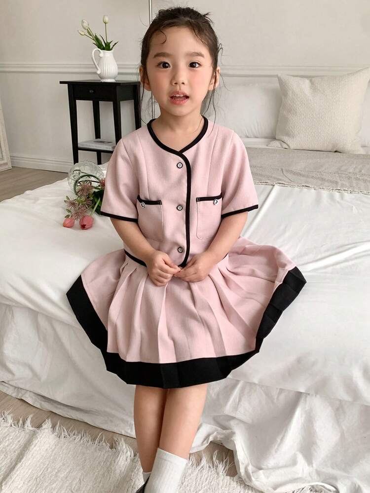 Young Girl Elegant Color Block Trim Short Sleeve Top & Pleated Skirt 2 Pieces Set