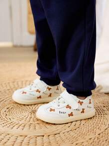 Cozy Pixies 1 par de zapatos planos casuales cómodos y con gráfico de oso blanco, adecuado para actividades al aire libre (patrón aleatorio) - Blanco - Ver 2