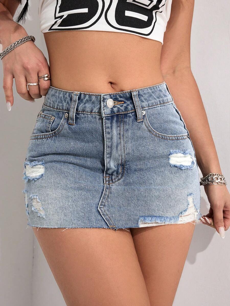 SHEIN PETITE Falda vaquera mini ajustada y deshilachada lavada de estilo casual para mujer - Azul lavado medio - Ver 1