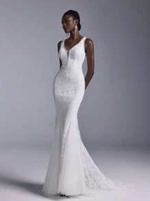 Elitara 高贵典雅纯白深V领口蕾丝性感露背浪漫女纯色弹力蕾丝拼接网纱鱼尾鱼尾大摆拖尾婚纱新娘礼服 - 米色 - 查看 2