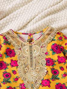 Young Girl Ditsy Floral Flare Sleeve Vacation Casual Dress - Yellow - View 4