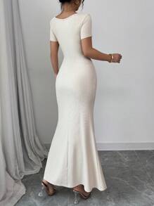 Chiquease Robe longue élégante et sexy pour femmes avec col carré ajusté et manches courtes - Nude - Voir 2