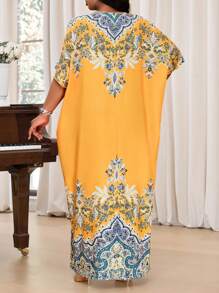 Fleurora Plus Size Summer Birthday Party Dress V Neck Short Sleeve Simple Maxi Casual Dress, Yellow Floral Holiday Robe