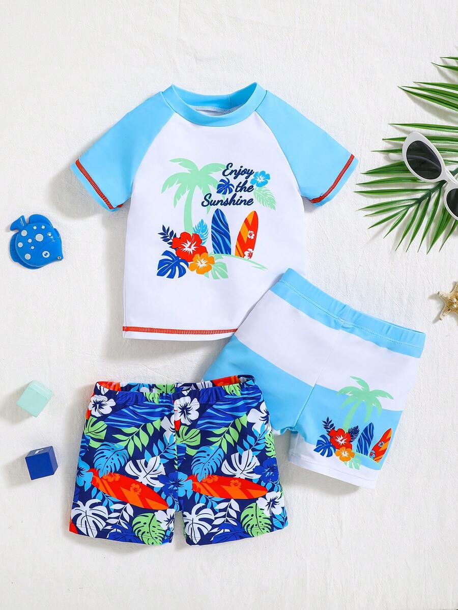 SHEIN Leap Crew 3 件套男婴/女婴可爱鱼图案短袖上衣、紧身短裤和泳裤套装，适合春夏旅行、海滩、游泳 - 淺藍色 - 查看 1