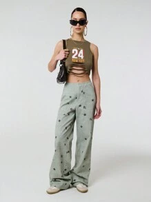 TypaGal 仿旧镂空字母印花短款背心，时尚