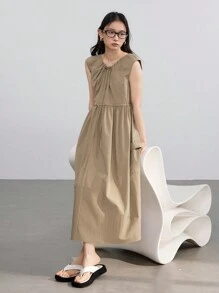 DAZY Women's Casual Elegant Minimalist Drawstring Waist Floral Decor Large Pocket Straight Long Midi Dress Summer Old Money Style Sundress - Khaki - View 3