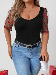 SHEIN LUNE Plus Size Women Heart Pattern Lace Patchwork Simple Fitted Blouse,Valentine - Black - View 3