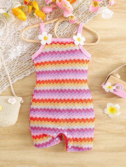 SHEIN Vintaside Kids 1 pieza Pelele de punto con flor 3D y rayas de arcoíris para bebés niñas, cómodo y suave, casual y a la moda, apropiado para vacaciones, días festivos y uso diario, lindo, en rosa/morado, nueva llegada de verano