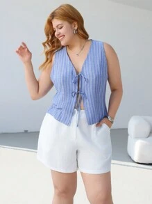 SHEIN EZwear Große Größen ärmelloses, gestreiftes Lässig-Hemd mit Vorder-Schleife, leicht für Frühling/Sommer