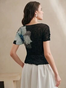 Anewsta SHEIN X Hannahelzahed 弹力褶皱纹理透视圆领短袖上衣T恤，优雅春夏女装 - 黑色 - 查看 4