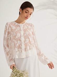 SHEIN Unity 白色花卉優雅夏季婚禮賓客法式鏤空刺繡網紗長袖鈕扣圓領上衣，女士約會之夜百搭款 - 白色 - 查看 4