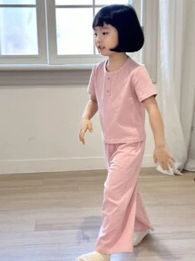 DAZY Ensemble Loungewear pour jeune fille, style minimaliste, décontracté et quotidien, avec un Top à manches courtes de couleur unie et un pantalon long. Tenues d'été pour filles. - Rose bonbon - Voir 1