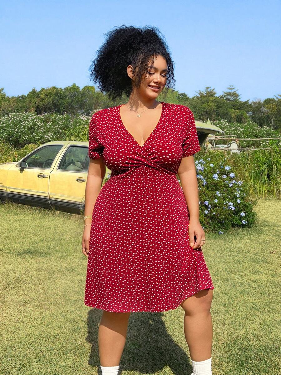 SHEIN EZwear Plus Size Vintage Heart ALine Black Date Night Dress For