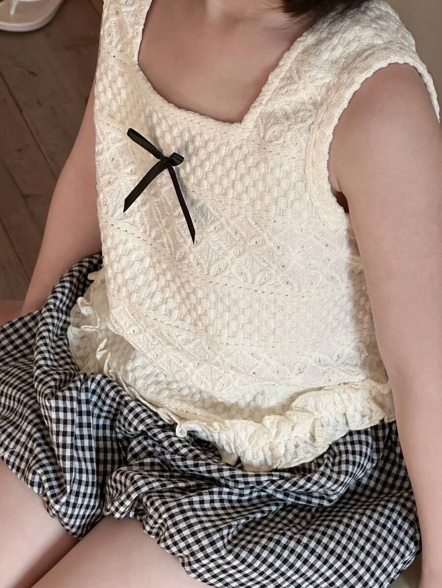 DAZY 2pcs/Set Young Girl Bow Decor Textured Tank Top And Plaid Shorts,Girls Summer Outfits - Black and White - View 1